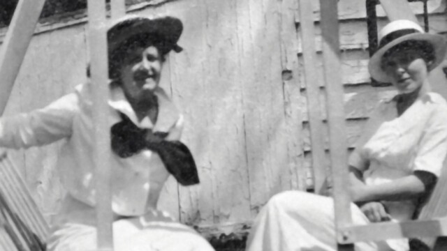 Carrie Schilling (left)